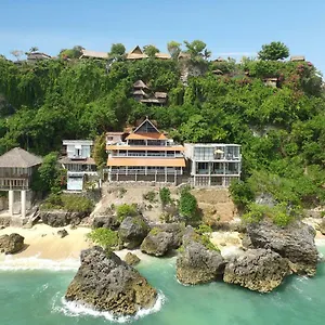 Impossible Cliff House Улувату